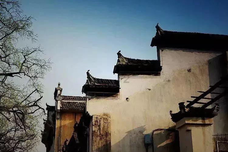 中美摊牌时机已到?美冲踏上红线,关键时刻,中方拒绝另起炉灶